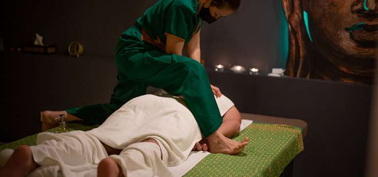 Párová thajská alebo aromaterapeutická masáž v MAI THAN