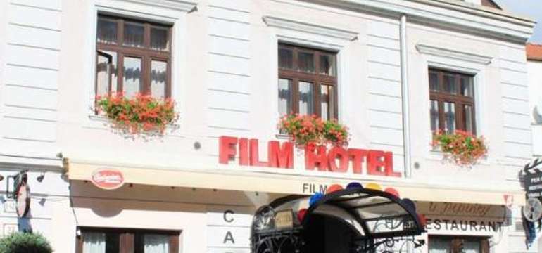 Štýlový Film Hotel v centre Bratislavy s raňajkami