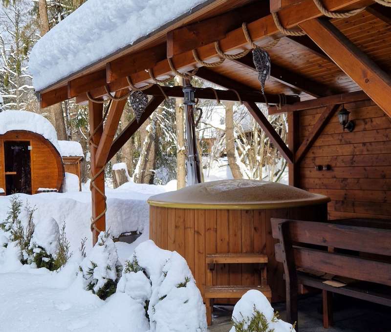 Vonkajšia vírivka a sauna