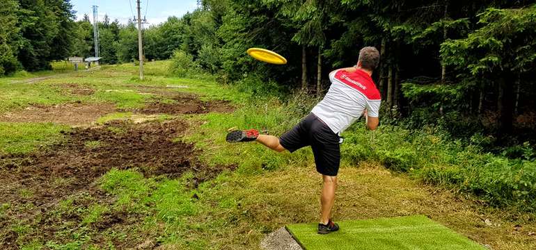 Nová zábavná aktivita na Skalke pre každého – DiscGolf