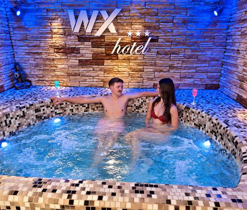 Sauna a wellness v Bratislave s relaxačným bazénom vo WX hotel