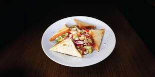 Zdravé šaláty vo Vinárni a Reštaurácií pri Kaplnke