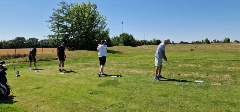 Intenzívny víkendový golfový kurz v Golf Club Welten v Báči