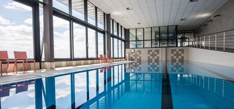 Hotel Dolphin****