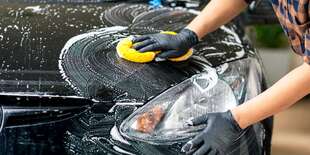 Umývanie auta - interiér, exteriér, tepovanie a nanesenie keramického vosku
