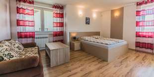 Izby aj apartmány sú vybavené vlastným sociálnym zariadením