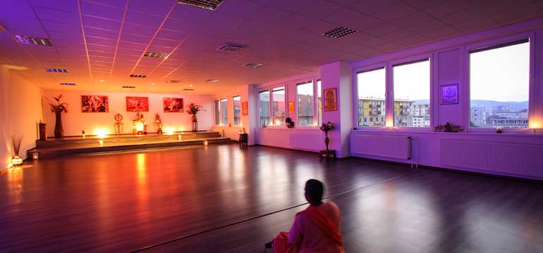  Ayisi Yoga Center v Bratislave