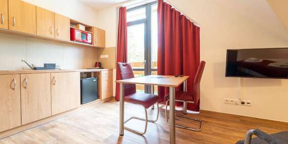 Vila Dedo*** v centre Tatranskej Lomnice - nadštandardne vybavené izby a dieťa do 6 rokov zdarma/Vysoké Tatry - Tatranská Lomnica