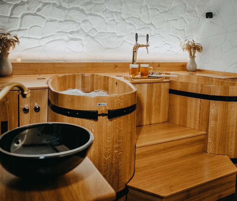 Luxusné pivné, vínne a BIO bylinné kúpele v Žiline