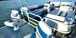 Vyhliadkovú plavbu si užijete na palube luxusného amerického katamaránu