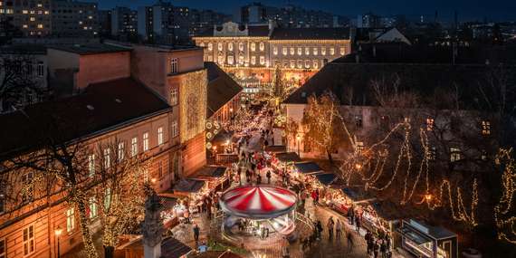 Výlet na adventné trhy do Budapešti s cestovnou kanceláriou Travelholic / Maďarsko - Budapešť