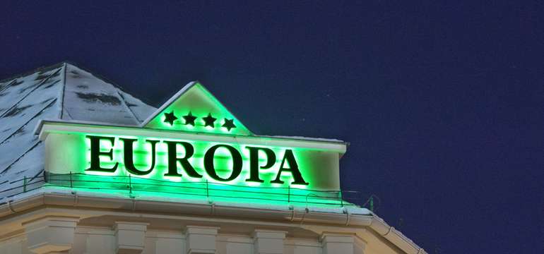 Hotel Europa**** má výbornú polohu len pár krokov od centra mesta Poprad