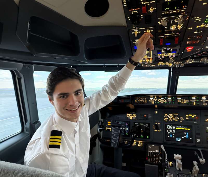Pilotujte Boeing 737 ako profesionál s leteckým simulátorom FLYONE