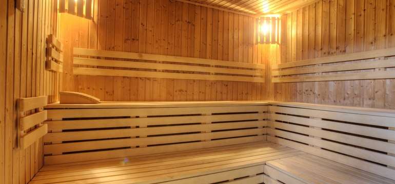 Privátne butikové wellness: fínska sauna, jacuzzi, wellnes sprchy, relax miestnosť s občerstvením