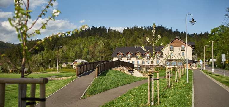 Nová inline stezka i dětské hřiště je přímo u hotelu