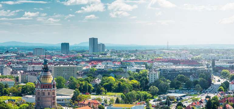 Z najvyšších poschodí Holiday Inn Vienna - South je takýto výhľad na Viedeň