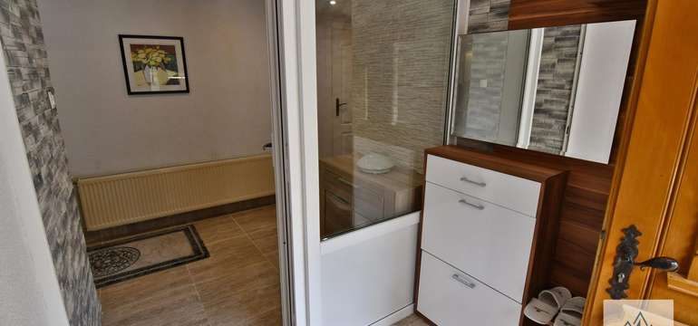 Ubytovanie v spodnom apartmáne DELUXE s 2 spálňami