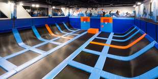 JUMP FUN Pri letisku