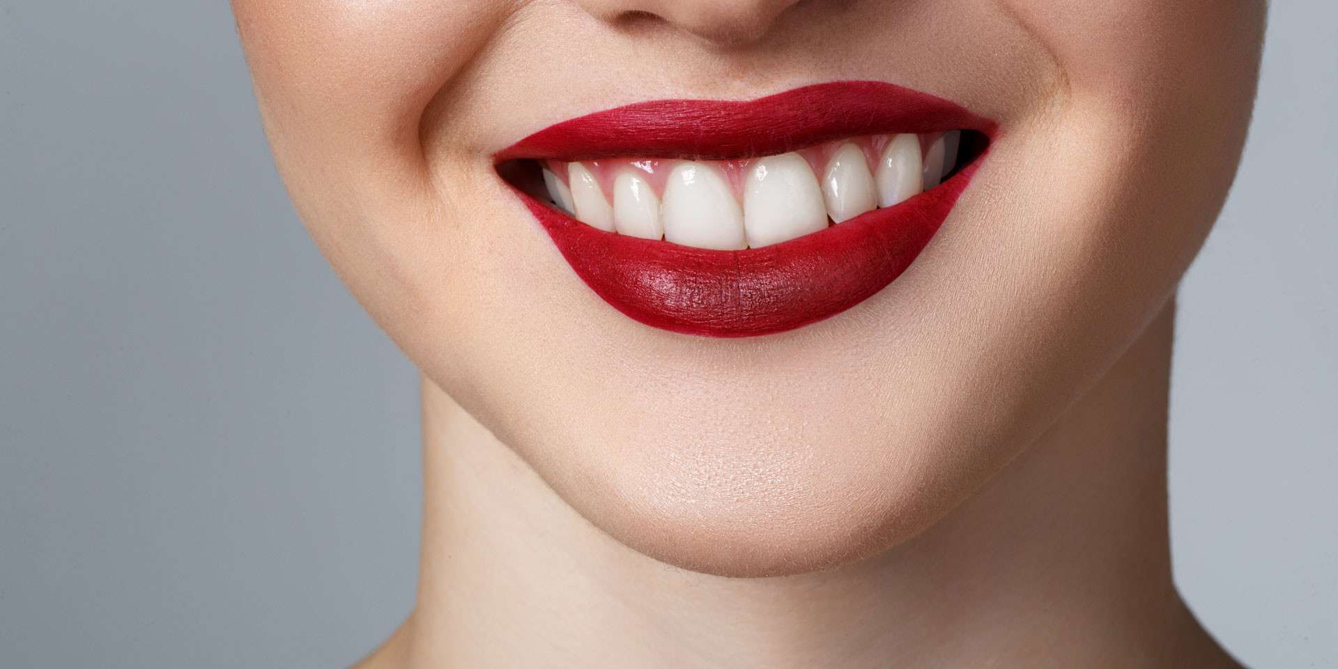 Bezpečné laserové bielenie zubov s nulovým obsahom peroxidu v salóne Brilliant Smile