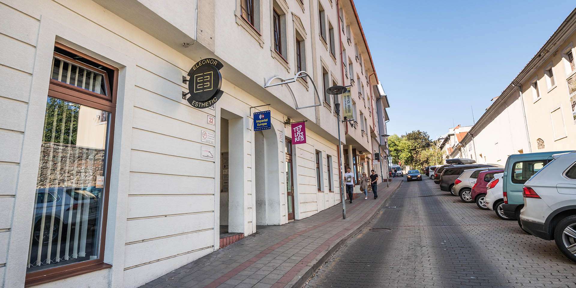 Dokonalé pery s kyselinou hyalurónovou špičkovej kvality - aplikované skúseným lekárom v Eleonor Esthetic