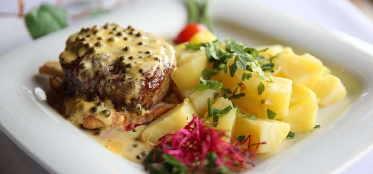 Vyhlásená gastronómia v penzióne Modrá ryba