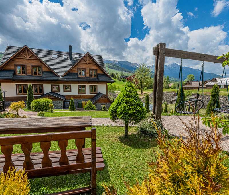 Vila Panorama sa nachádza v tichej lokalite Antošovský vrch s pamiatkovou rezerváciou