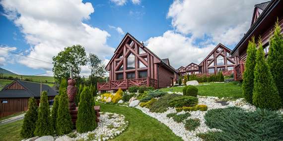Mountain Resort Chalets pro 4 dospělé osoby a 4 děti uprostřed Belianských Tater se saunou a vířivkou na terase/Slovensko - Belianske Tatry - Ždiar