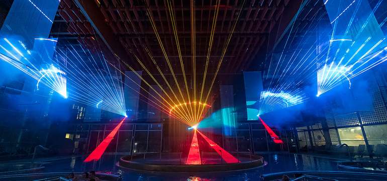 V bazénoch Blue Sapphire v AquaCity Poprad prebieha nezabudnuteľná laserová show