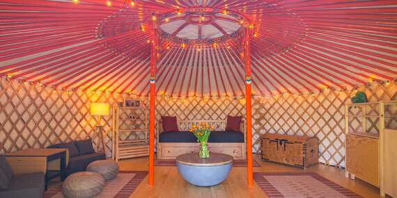 Netradičné ubytovanie v originálnej mongolskej jurte pod Kriváňom so saunou a raňajkami/Vavrišovo