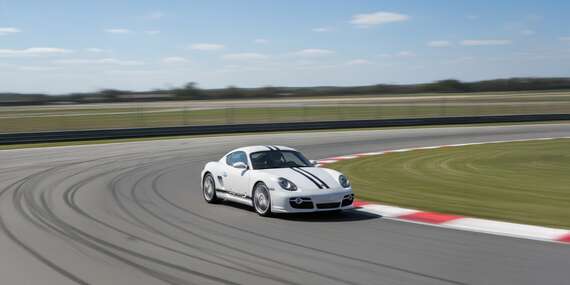 Jazda na profesionálnom pretekárskom okruhu na najlepších športových autách na Slovensku so SportDrive - ako jazdec či spolujazdec/Slovakiaring - Orechová Potôň, Brno - Autodrom