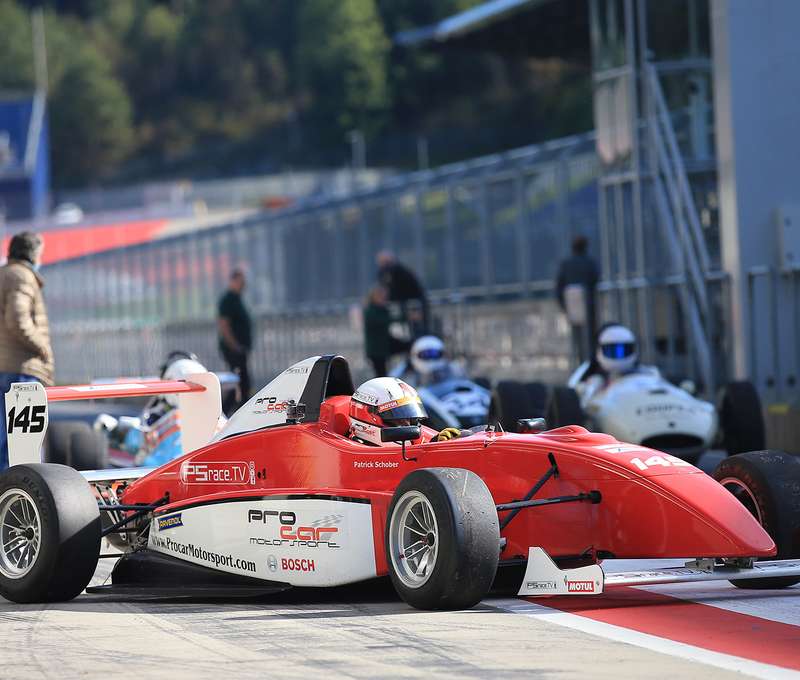 Pilotujte formulu na Slovakia Ringu