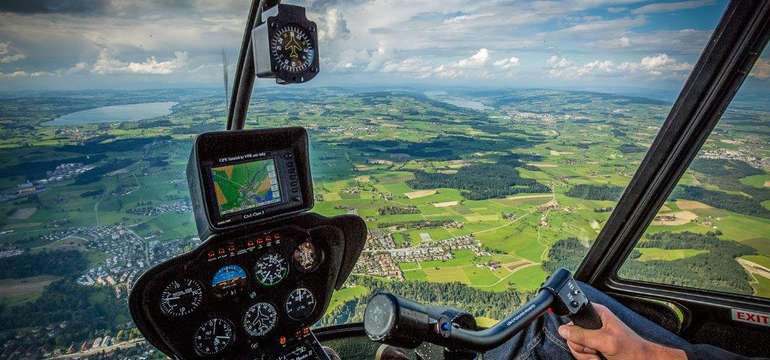 Svet z paluby vrtuľníka je ešte krajší, ako ste dúfali - let vrtuľníkom s pilotom