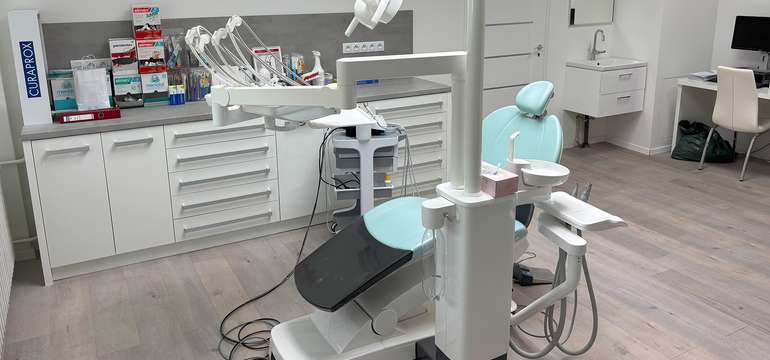 Dentálna hygiena a profesionálne bielenie na klinike Dentmedik