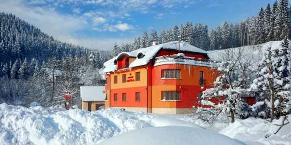 Penzión Centrál v Oščadnici s polpenziou, wellness a zľavou na skipasy/Veľká Rača – Oščadnica