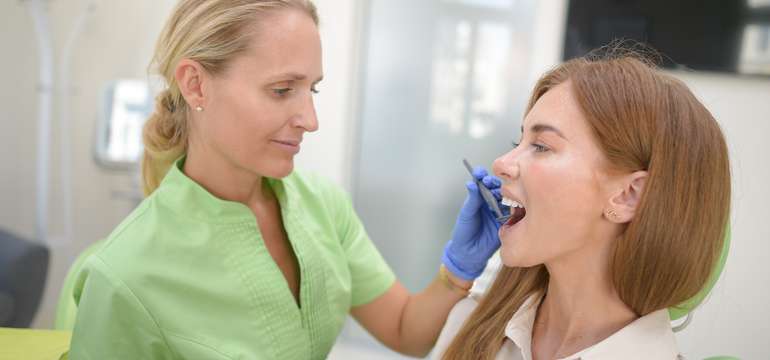 Zľava na neviditeľný zubný strojček + Dental Monitoring