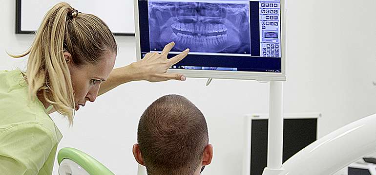 Vyšetrenie v Family Dental Care 