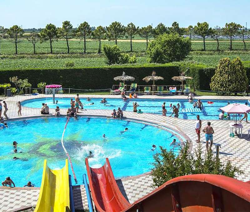 Vstup do bazéna Maxim a aquaparku Garden máte k dispozícii neobmedzene