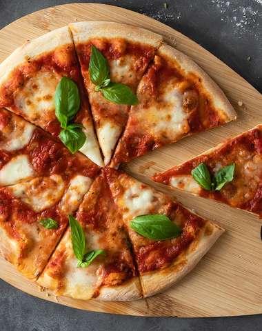 Pizza podľa výberu vo Ville Ivica *** v Marianke pri Bratislave