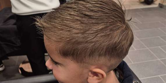 Dámske a detské kaderníctvo Rose beauty: VIP head spa, strihy a farbenie vlasov/Trnava