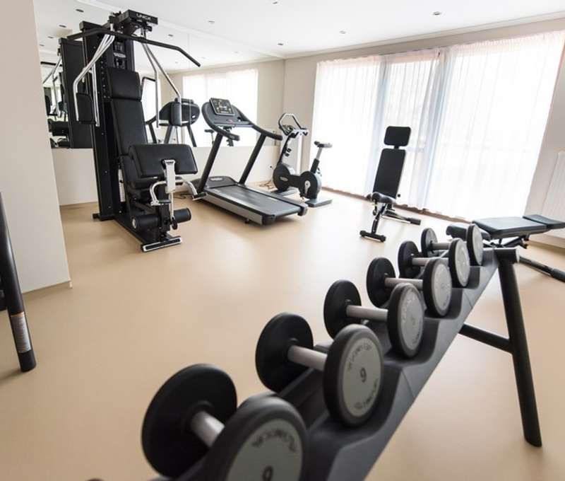 Hotel Galanta je vybavený malou ale plne vybavenou posilňovňou