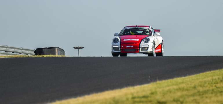Toto Porsche 911 v GT3 úprave je špeciálne upravené vozidlo na okruh