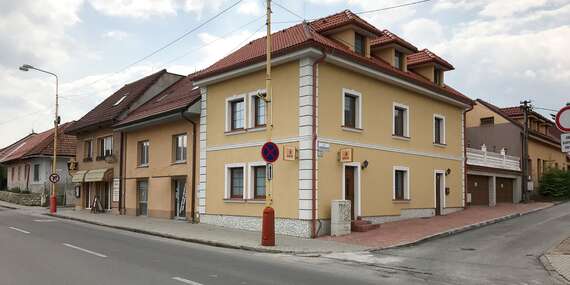 Pobyt v centre Bojníc v Penzióne Galéria so vstupom do vodného sveta/Bojnice