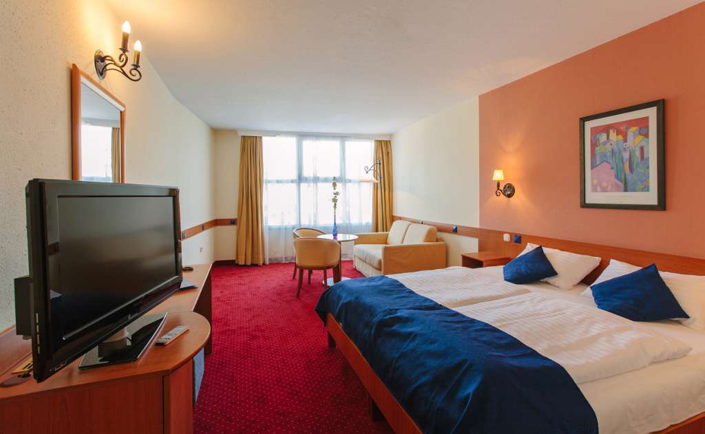 Mediterran Hotel Budapest**** so saunou a raňajkami