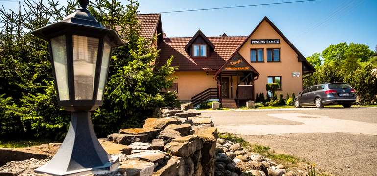 Penzion Kamzík*** s polopenzí pod Tatrami