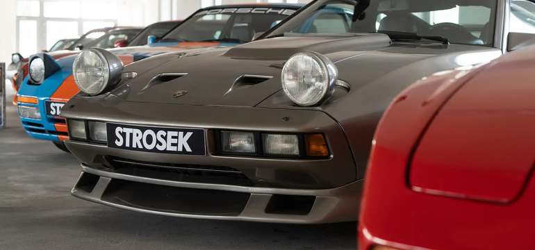 Double Red Cars Museum: najväčšia zbierka luxusných áut v strednej Európe