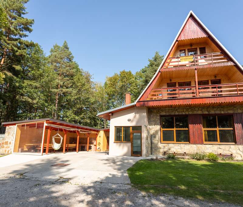 Chata Horský dom má 5 spální, ubytovať sa tu preto môžu rodiny i skupiny známych