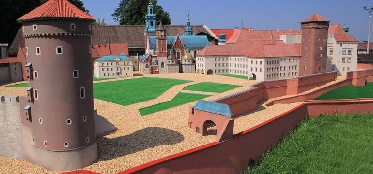 Zábavný park Ogrodzieniec v Poľsku