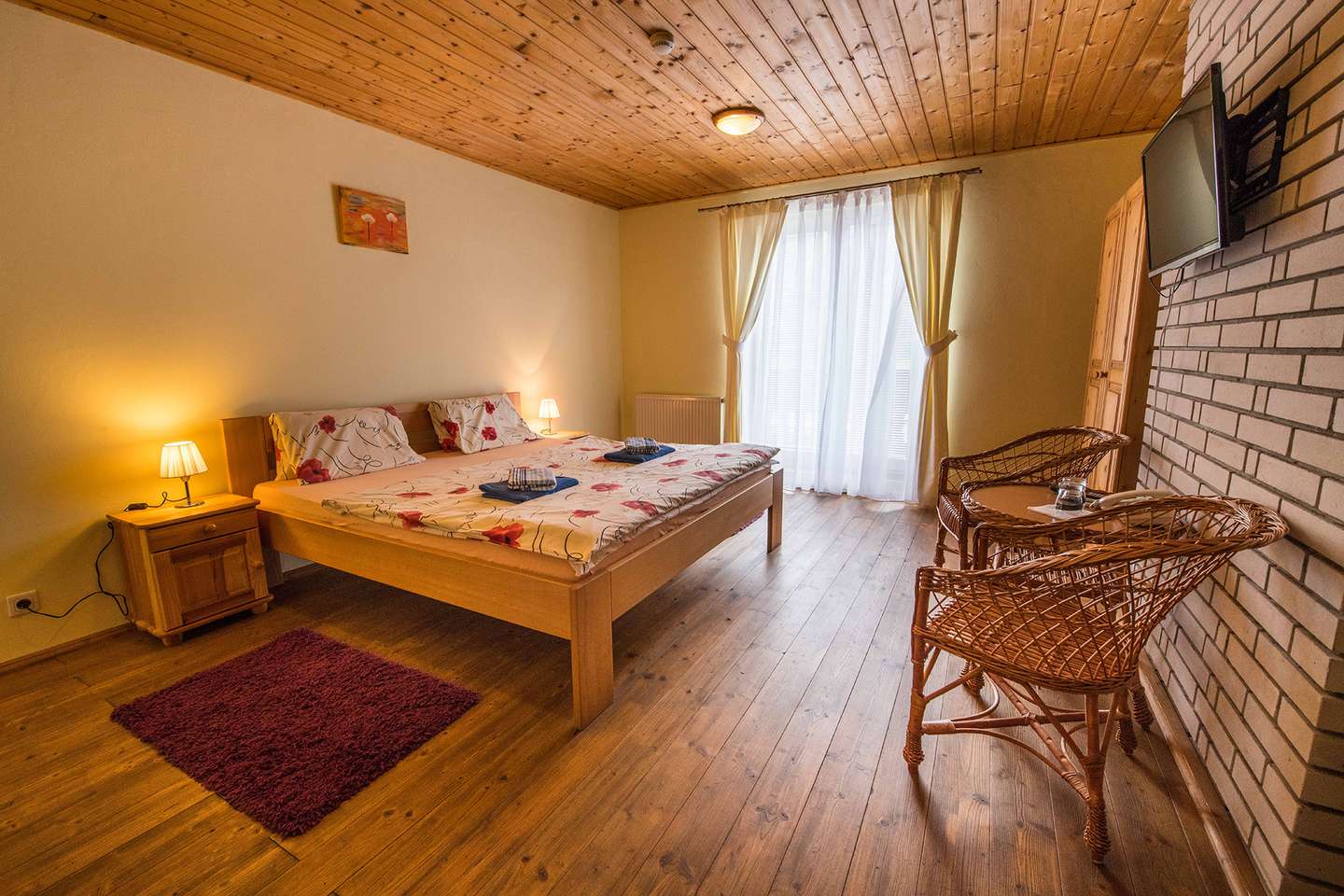 Penzión pri Trojičke*** na Kysuciach so stravou a vstupom do wellness