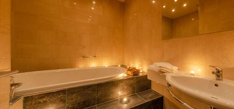  Hotel Granit Piešťany - kúpeľný ústav F. E. Scherera - Apartmán
