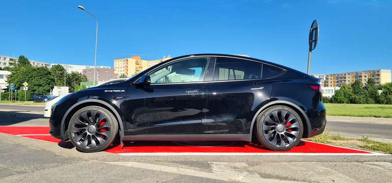 Jazda na Tesla Model Y